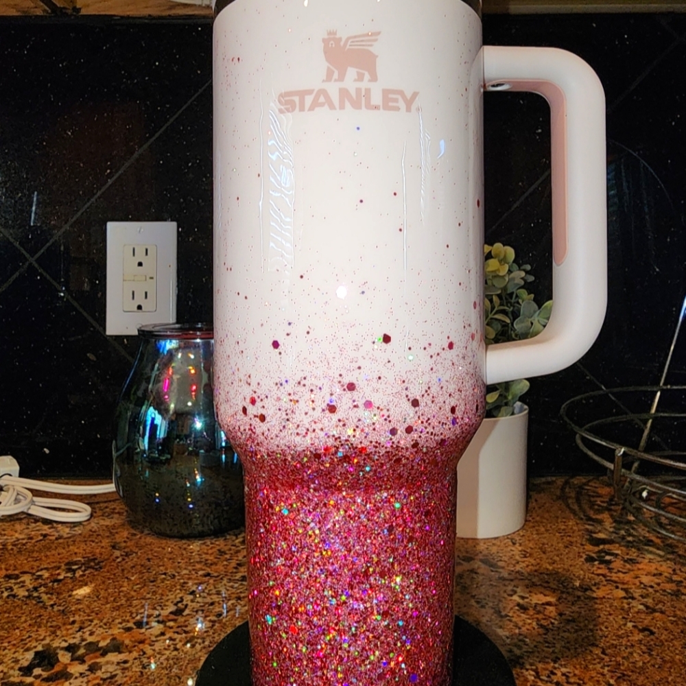 Glittered Rose Quartz 40oz Stanley